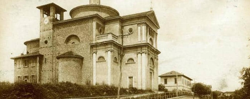 La chiesa parrocchiale di Ruginello in una foto d’epoca