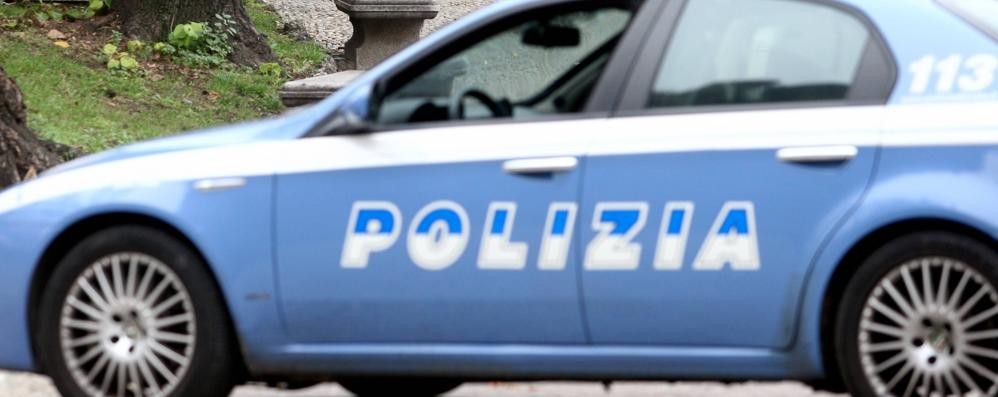 Un’auto della polizia di Stato