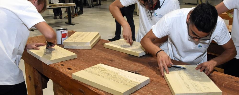 LENTATE INAUGURAZIONE SCUOLA - POLO FORMATIVO LEGNO ARREDO