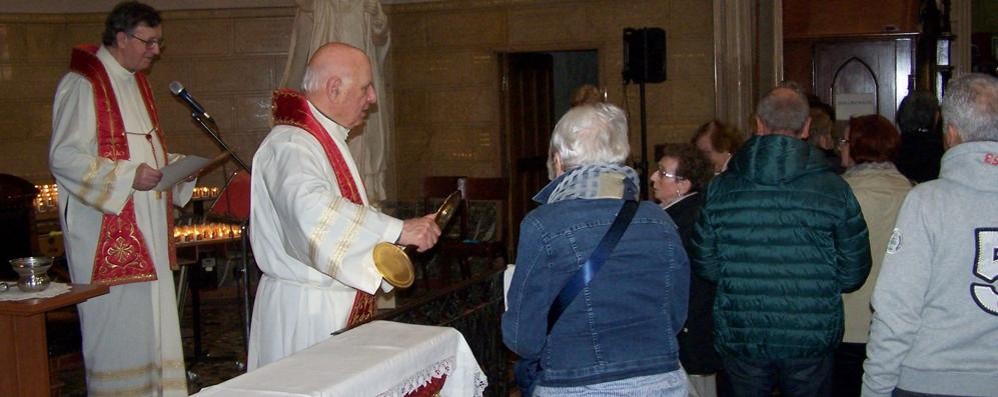 Una cerimonia religiosa in chiesa durante un'edizione degli scorsi anni