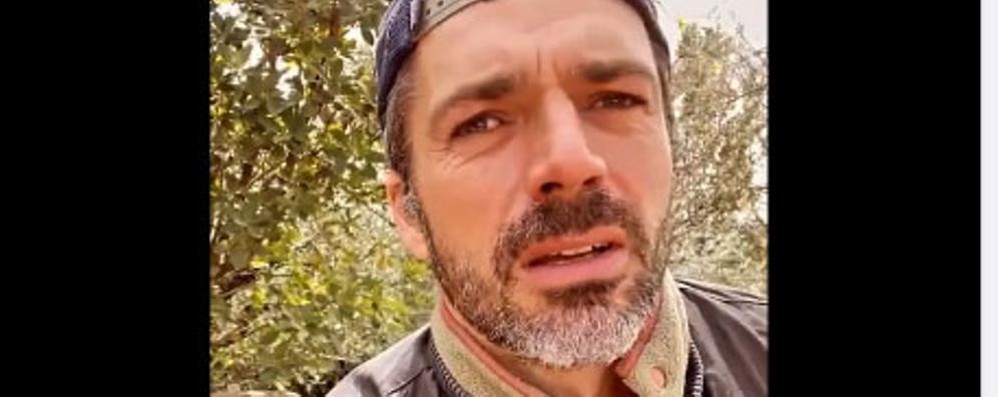 Luca Argentero nel video in cui sostiene la raccolta per Abio Brianza