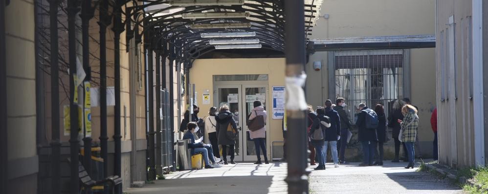 Monza Centro vaccini ospedale sam Gerardo via Solferino