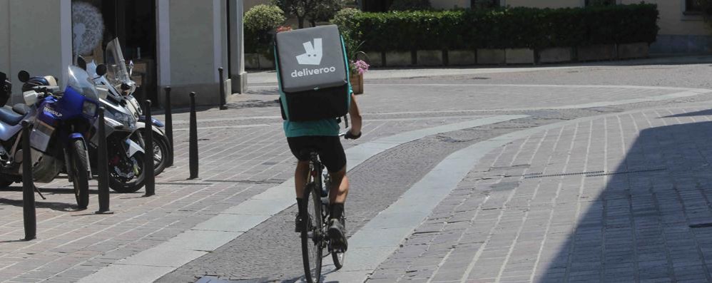 Monza Fattorino Deliveroo