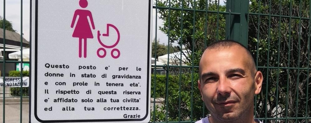 Agrate Giuseppe Procopio Movimento 5 Stelle parcheggi rosa