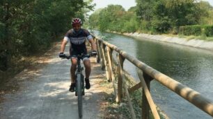 In bici e in e-bike lungo il Canale Villoresi