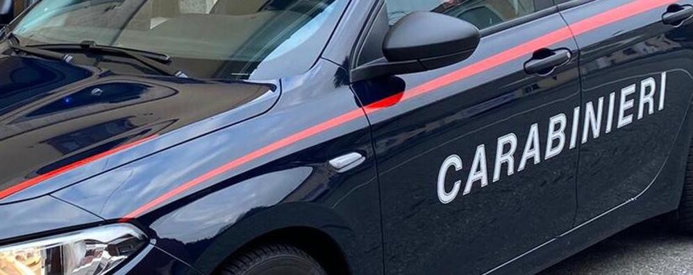 Un’auto dei carabinieri