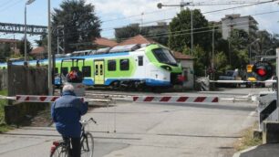 Monza: il passaggio a livello via Osculati