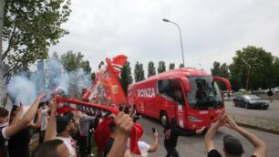 Monza Tifosi davanti allo stadio in attesa di monza Brescia