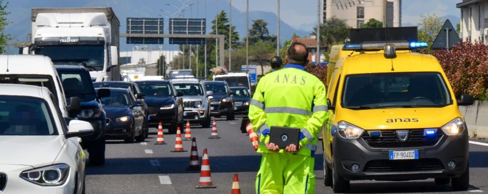 Statale 36 incidente Seregno sud coda