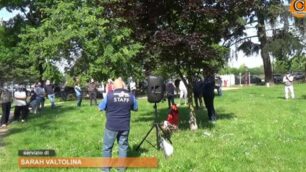 Una nuova targa ricorda Peppino Impastato nei giardini via Gallarana a Monza
