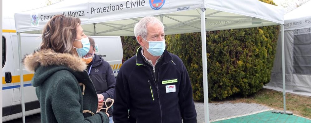 Monza Visita Fontana Bertolaso punto vaccino autodromo