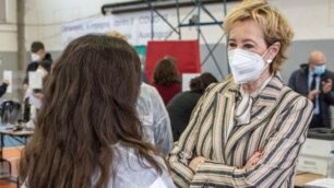 Vaccini Letizia Moratti Meda Palazzetto sport