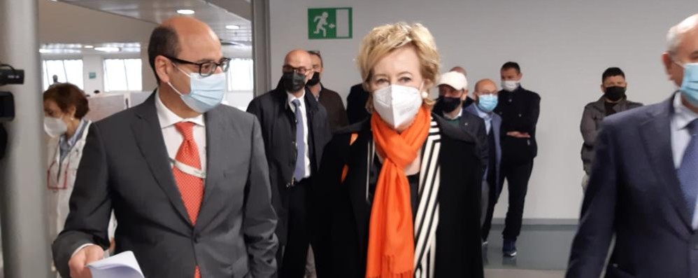 Vaccinazioni Monza Letizia Moratti Hub ex Philips con il direttore dell’Asst Monza Mario Alparone