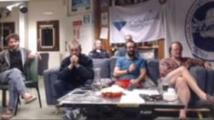 Villasanta spazio allo spazio scuola media la preside Nora Terzoli, i relatori in videoconferenza e la foto di gruppo dell'equipaggio alla base Concordia in Antartide