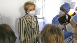 Brianza Letizia Moratti in visita ai centri vaccinali di Carate e Meda