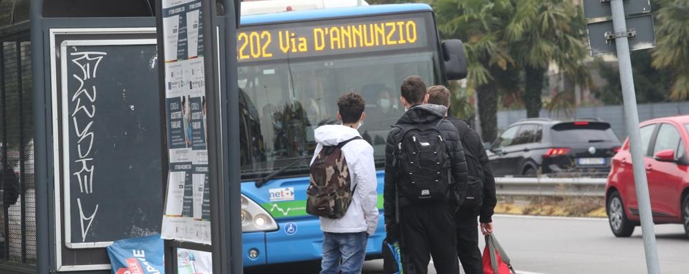 In Lombardia la capienza dei mzzi pubblici sale all’80%