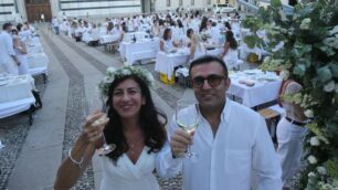 Cena in  bianco  2021: Lorena Sala e l’assessore Massimiliano Longo