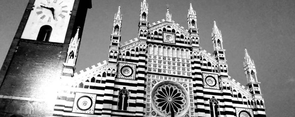 Duomo di Monza in bianco e nero - foto Magnani