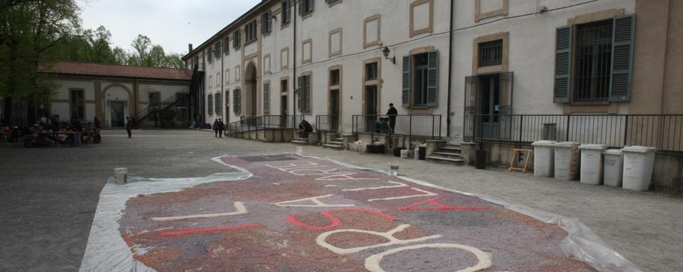 Monza: il cortile del liceo Nanni Valentini