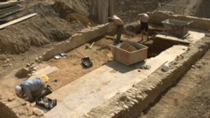 Monza Spalto Santa Maddalena scavo archeologico di porzione di monastero basso medievale