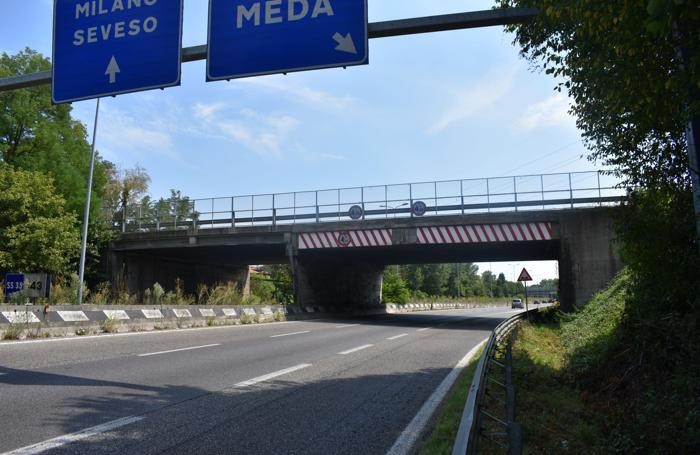 Milano Meda ponte 26