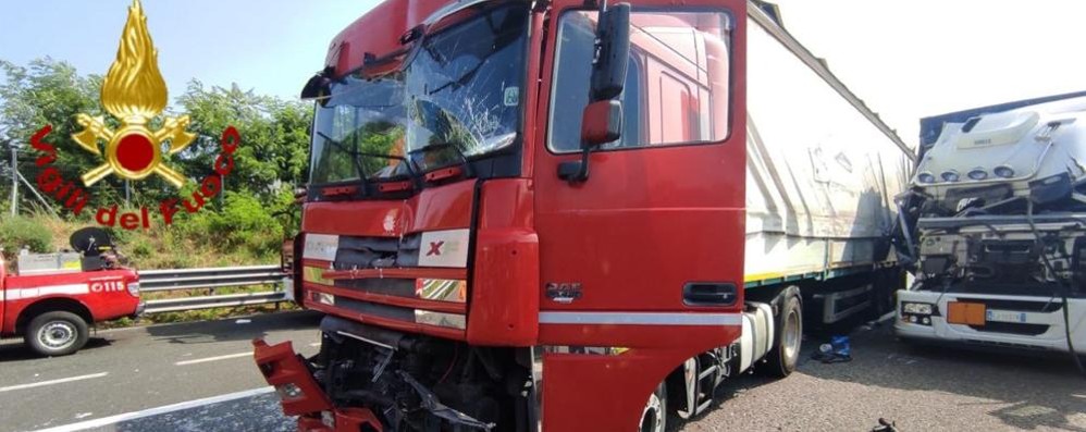 Incidente A4 (foto vigili del fuoco)