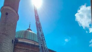 Seregno: prove di salvataggio del drone sulla basilica