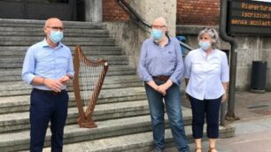 Villasanta nuova arpa Michele Sangineto con Luca Ornago e Gabriella Garatti