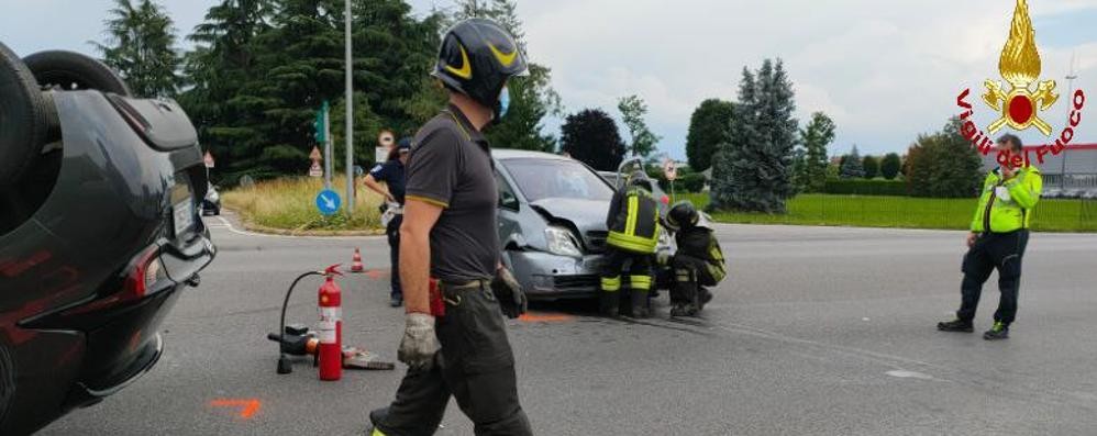 Le due auto coinvolte nel sinistro a Vimercate