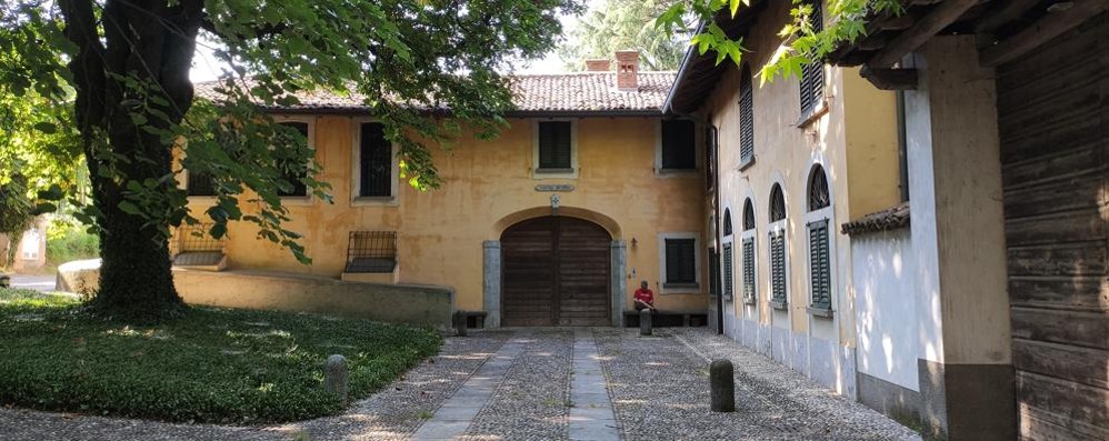 L'entrata di Castelnegrino, uno degli edifici che il Comune vorrebbe coinvolgere nel progetto