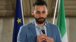 Carate:sindaco Luca Veggian