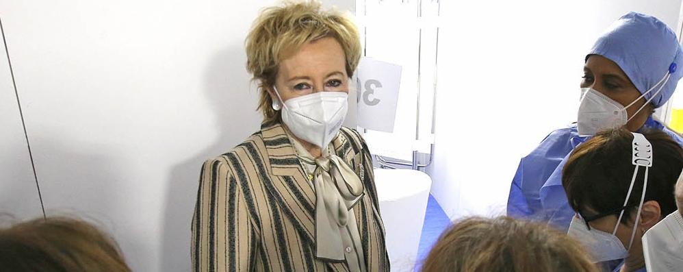 Brianza Letizia Moratti in visita ai centri vaccinali di Carate e Meda