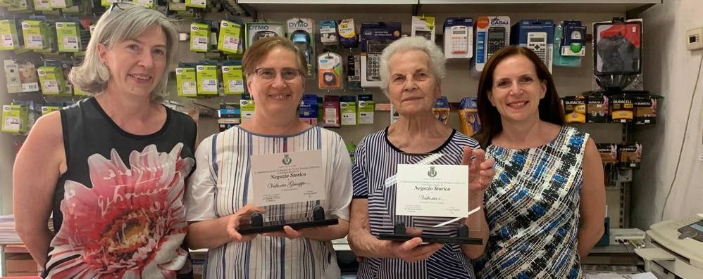 Beatrice, Claudia ed Enrica (figlie di Giuseppe) e la moglie Luisa proprietarie di "Valtorta è" e "Buffetti"