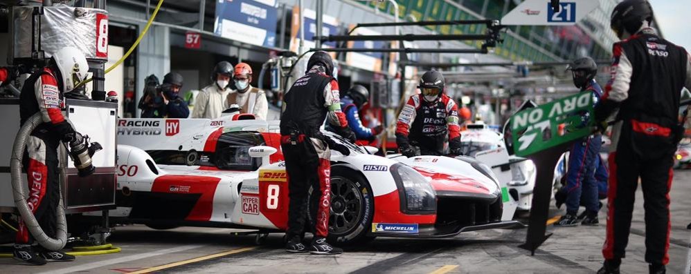 Una delle auto in gara nel Mondiale Wec ai box