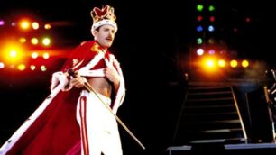 Freddy Mercury, compianto e insuperabile leader dei Queen