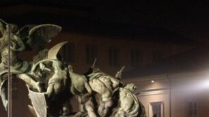 Il monumento ai caduti di piazza Trento e Trieste a Monza