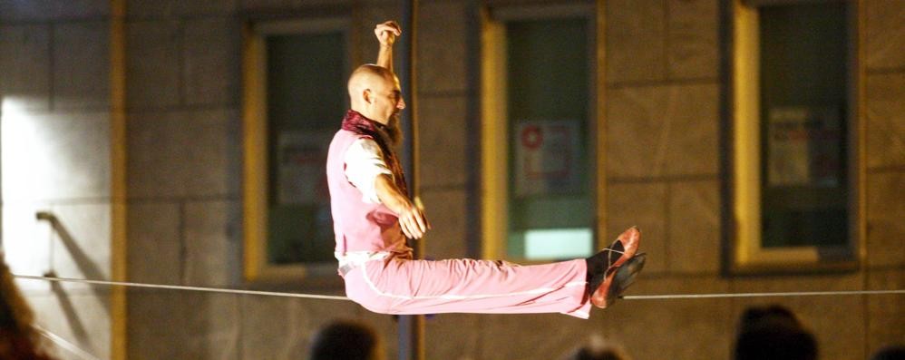 MONZA RASSEGNA ARTISTI DI PIAZZA NON SOLO CLOWN - foto d’archivio