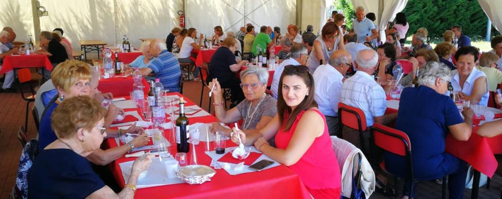 Sovico, pranzo di Ferragosto edizione 2018, l'incasso è stato devoluto alle famiglie bisognose di Sovico