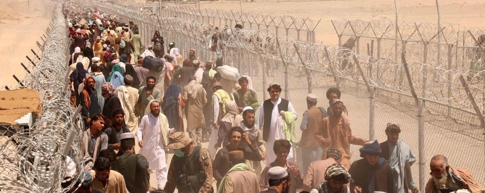 La colonna di profughi afgani
