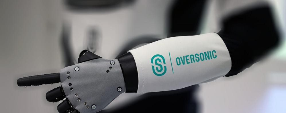 Oversonic ha realizzato un prototipo di robot umanoide cognitivo, sul mercato nel 2022