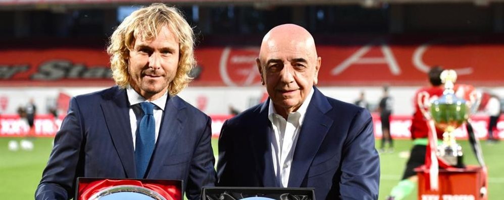 Pavel Nedved e Adriano Galliani poco prima del Trofeo Berlusconi allo U-Power Stadium