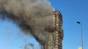 Incendio grattacielo Milano - foto Vvf Monza