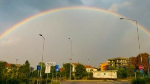 Monza arcobaleno 23 agosto 2021 viale Lombardia ore 19:22