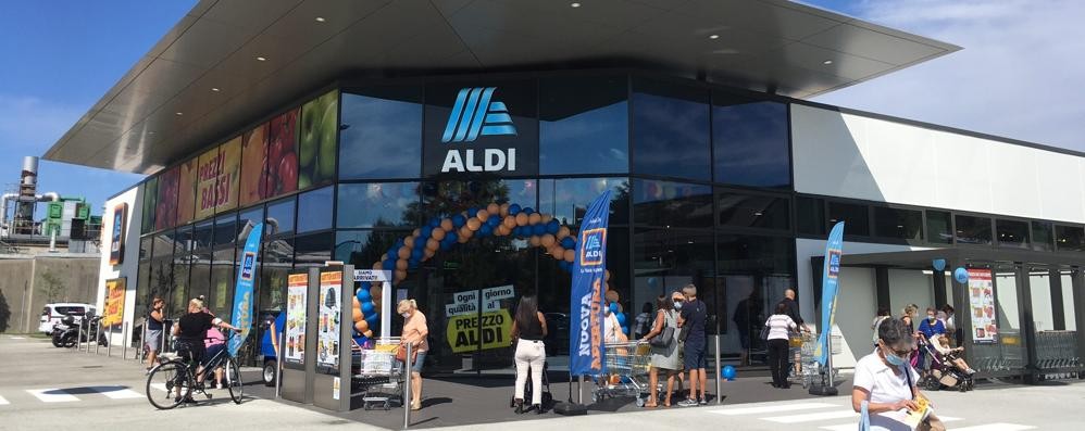 Il supermercato Aldi a Monza