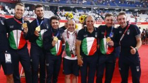 I protagonisti dell’oro nell’inseguimento a squadre con Malagò, Villa, Dagnoni e Viviani