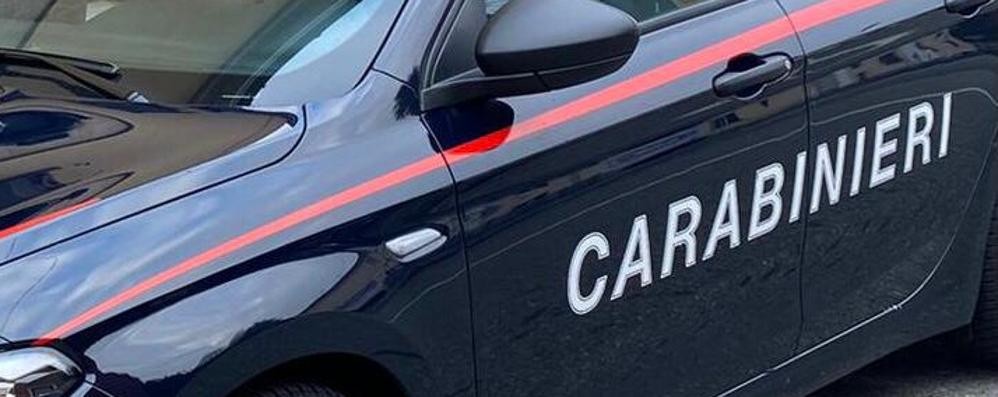 Un’auto dei carabinieri