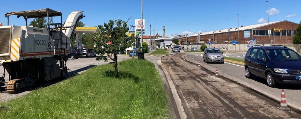 Asfaltature a Villasanta. Sono previste in via Sanzio in notturna