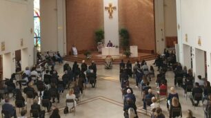 Il rito di suffragio di Francesca Cersosimo celebrato nella parrocchia san Giovanni Bosco (foto Volonterio)