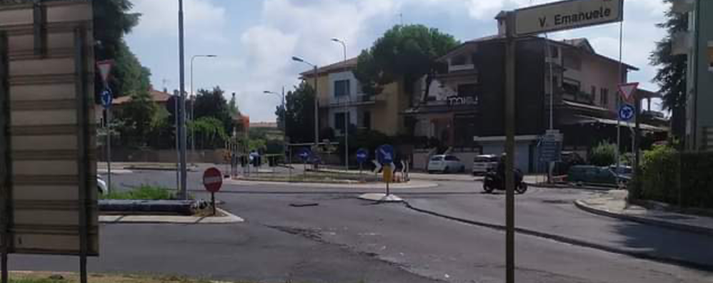 La rotonda all’incrocio delle 5 frecce