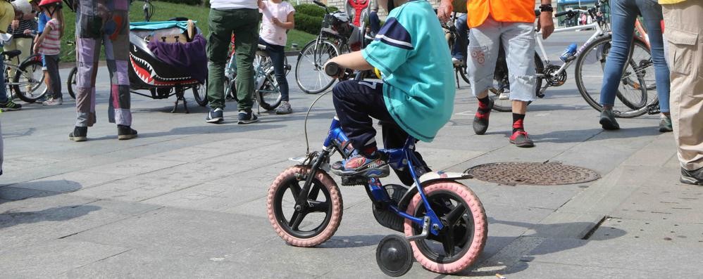 Anche le vecchie bici possono essere portate al mercatino